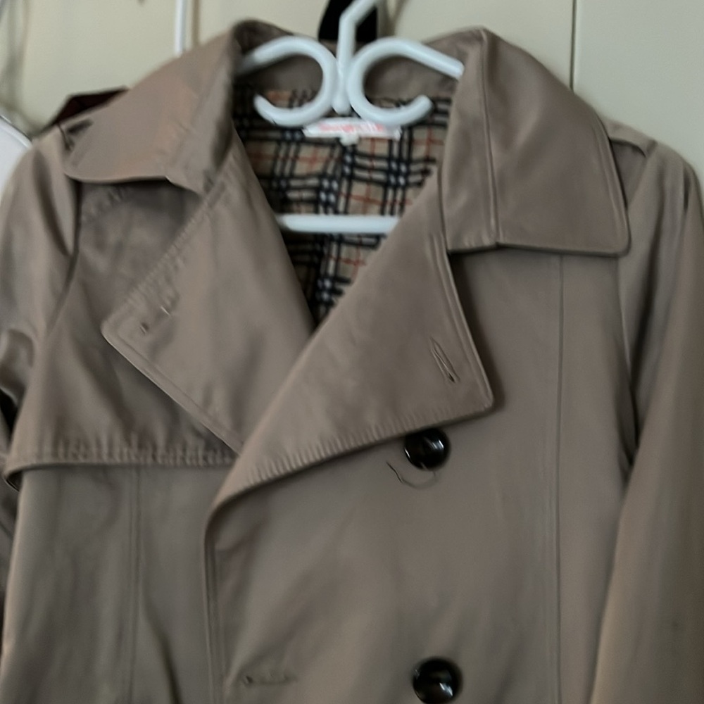 Coat - Picture 2 of 3